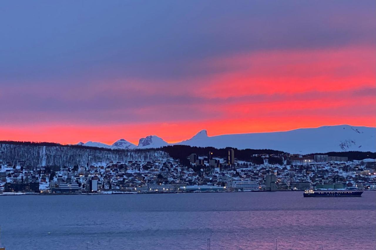 Polar Arctic View - Free Parking! Apartment Tromso Exterior photo